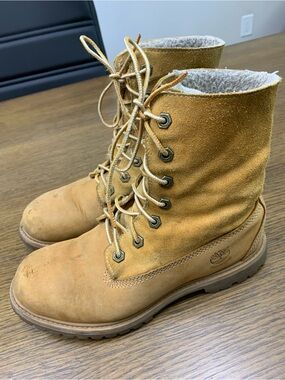 Timberland Wheat Suede Lace-Up Shearling-Lined Ankle Boots